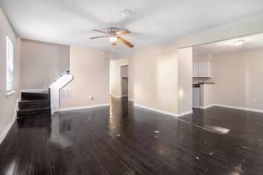Main picture of 2047 Hilda Burns Pl
