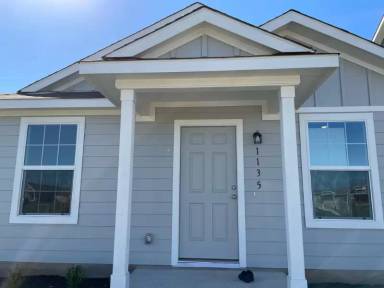 Main picture of 1135 Largemouth Ln