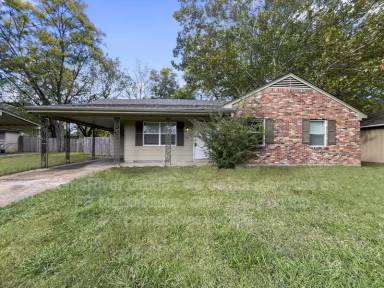 Main picture of 2220 Colonial Hills Dr