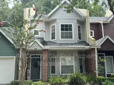 Main picture of 4925 NW 1st Pl