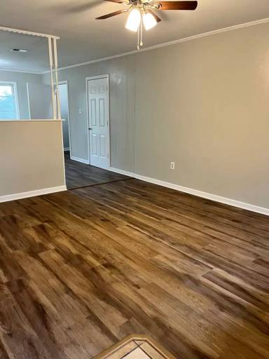 Main picture of 118 Royale Dr