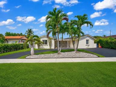 Main picture of 1430 SW 102nd Ct