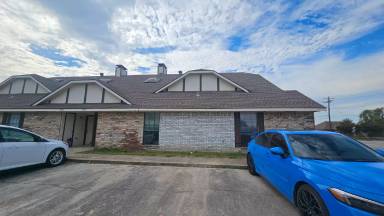 Main picture of 3024 N Bell Ave