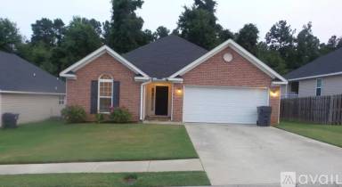 Main picture of 590 Lory Ln