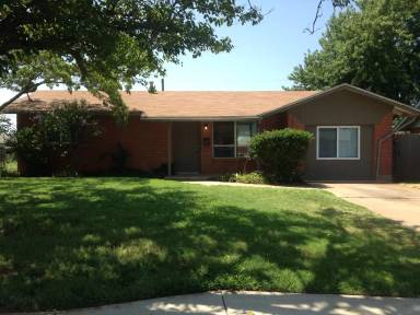 Main picture of 908 NW 23rd St