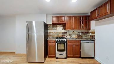 Main picture of 126 E. 7th