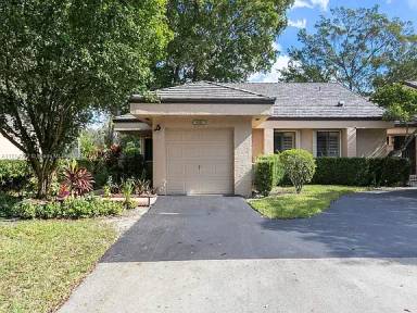 Main picture of 9227 Chelsea Dr N