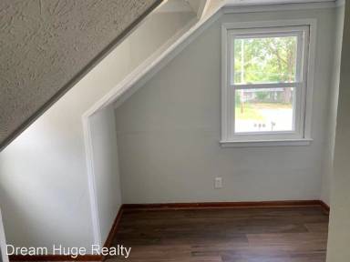 Main picture of 356 Plainview Rd