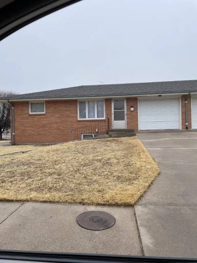 Main picture of 1801 Adams St