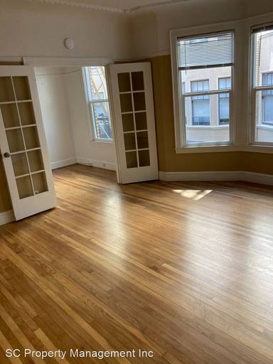 Main picture of 3250 Webster St