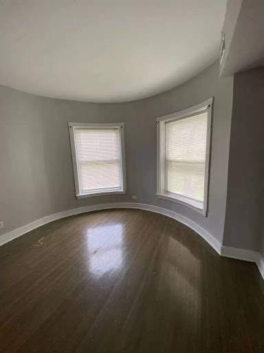 Main picture of 6014 S Calumet Ave