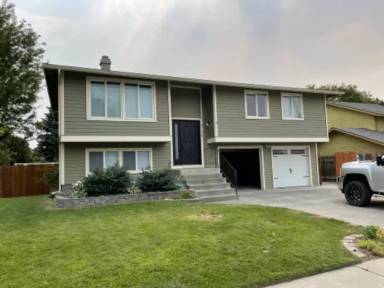 Main picture of 8115 W Grand Ronde Ave