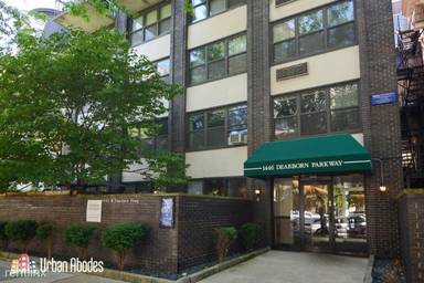 Main picture of 1446 N Dearborn St