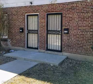 Main picture of 415 W Chambers St