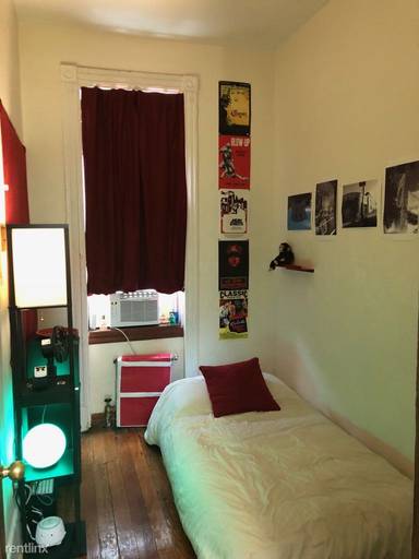 Main picture of 267 Covert St