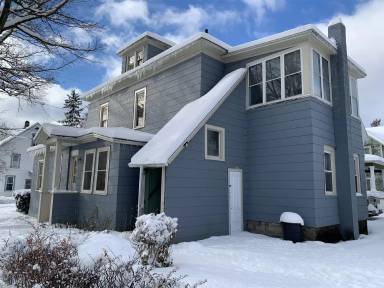 Main picture of 30 Garfield St
