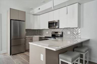 Main picture of 750 N 40th St