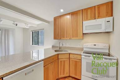 Main picture of 4695 Racquet Club Dr