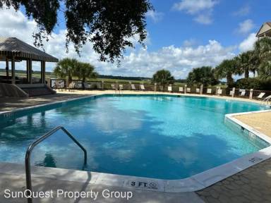 Main picture of 5 Newport Dr