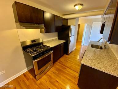 Main picture of 1850 S Fairfield Ave