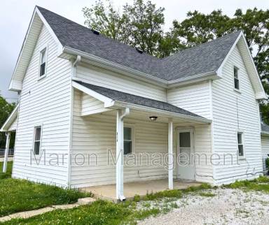 Main picture of 814 Powell St