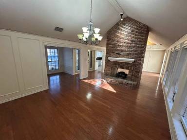 Main picture of 1208 Churchill Dr