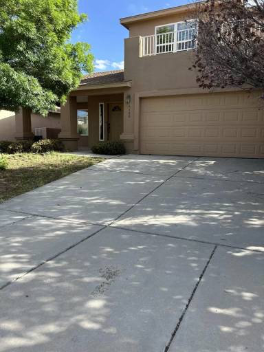 Main picture of 6120 Loro Ave NW