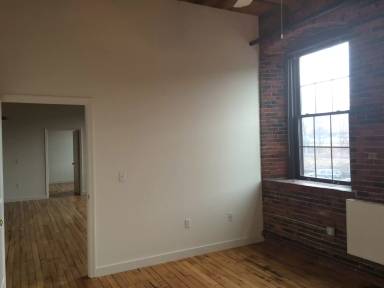 Main picture of 36 Canal St