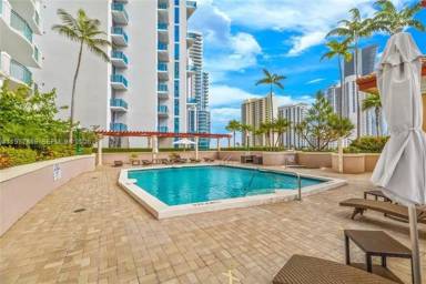 Main picture of King David Of Sunny Isles Condo