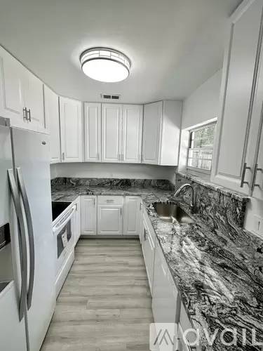 Main picture of 3633 Leota Dr