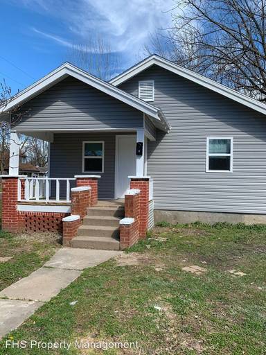 Main picture of 1350 N Wabash Ave