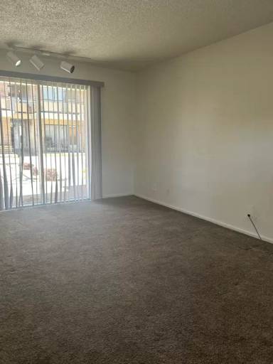 Main picture of 2601 N Kentucky Ave