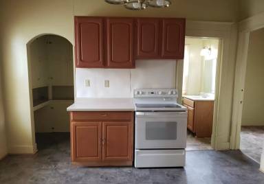 Main picture of 802 S 1st Ave