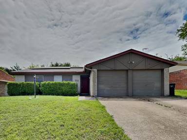 Main picture of 701 Admiralty Way
