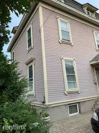 Main picture of 32 Channing St