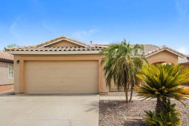 Main picture of 2613 S 71st Dr