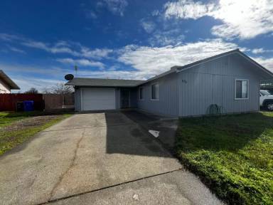 Main picture of 625 Spyglass Dr