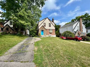 Main picture of 902 Kreis Ln