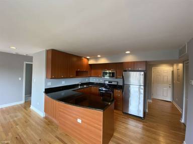 Main picture of 6930,6954,6971,6975 N Greenview Ave Apartments