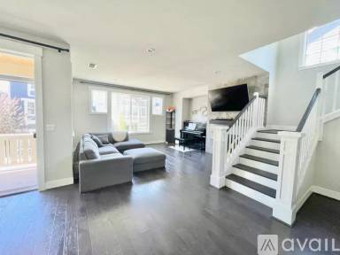 Main picture of 18529 46th Ave SE