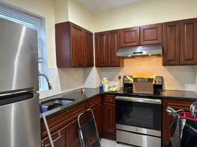 Main picture of 909 Ellsworth St