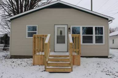 Main picture of 310 E 37th St