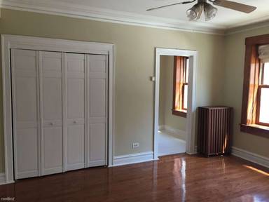 Main picture of 3604 N Pine Grove Ave