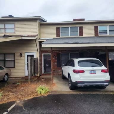 Main picture of 302 Timberline Dr