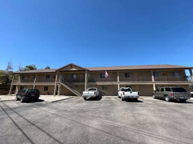 Main picture of 853 Spruce St