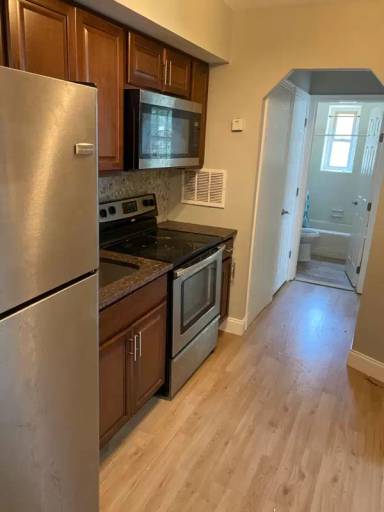 Main picture of 4612 Hillside Rd SE