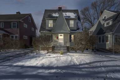 Main picture of 992 Roanoke Rd