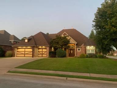 Main picture of 5503 S 44th St