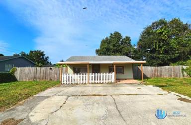 Main picture of 832 N Combee Rd