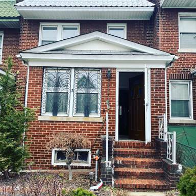 Main picture of 6123 Saunders St